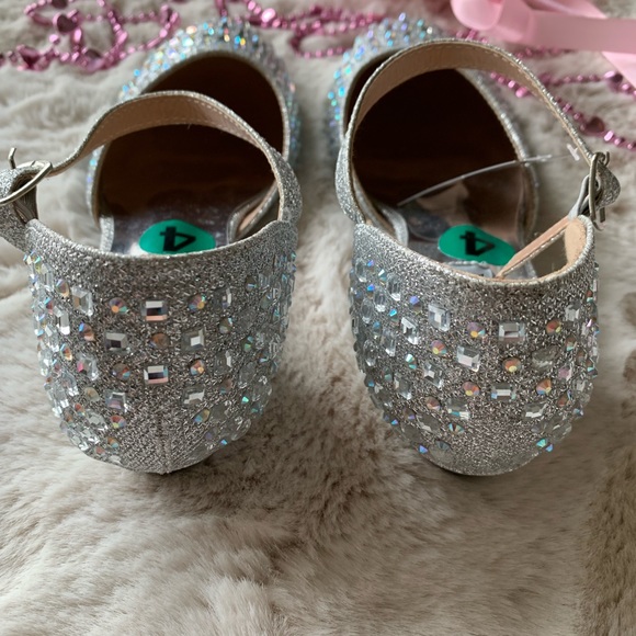 ✨Girls Sparkly Dress Shoes Badgley Mischka✨ - Picture 5 of 10